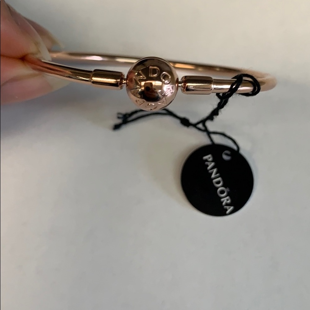 Pandora bangle bracelet - Picture 3 of 4